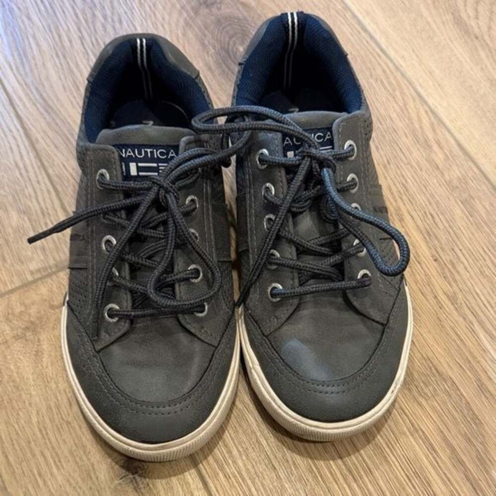 Nautica Boys Grey and Blue Lace Up Sneakers Size 1